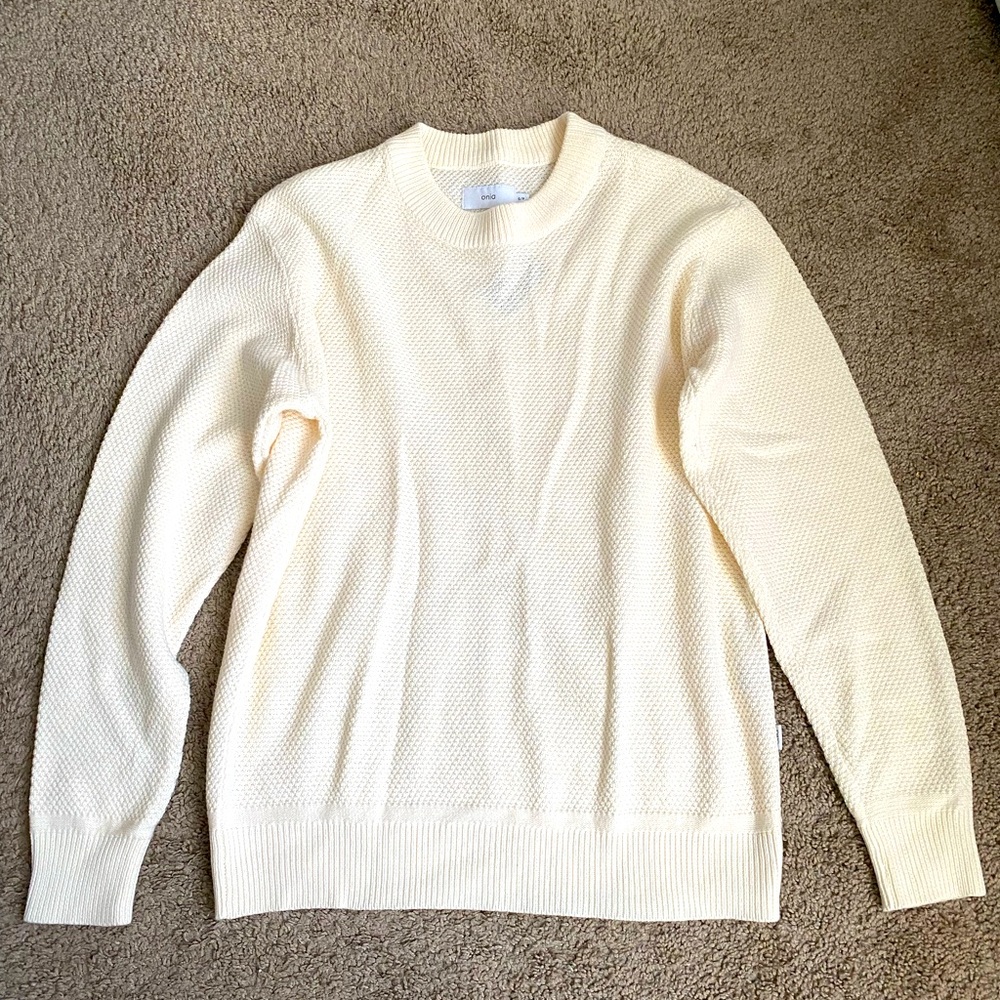 “NWOT” ONIA Cream color sweater size Medium
